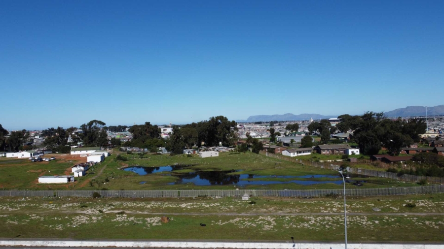 Commercial Property for Sale in Crossroads Western Cape